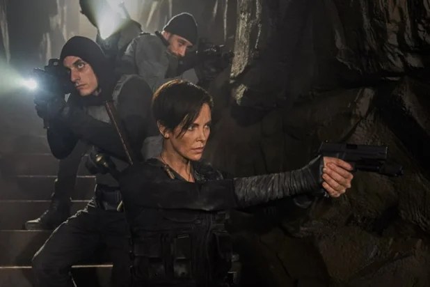 La vieille garde Charlize Theron