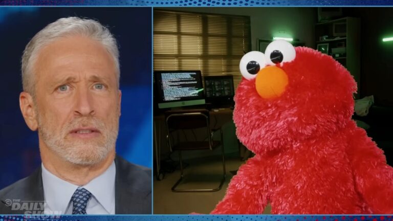 La confrontation de Jon Stewart avec Elmo sur X Hack se trompe avec hilar: «  Qui est la vraie marionnette