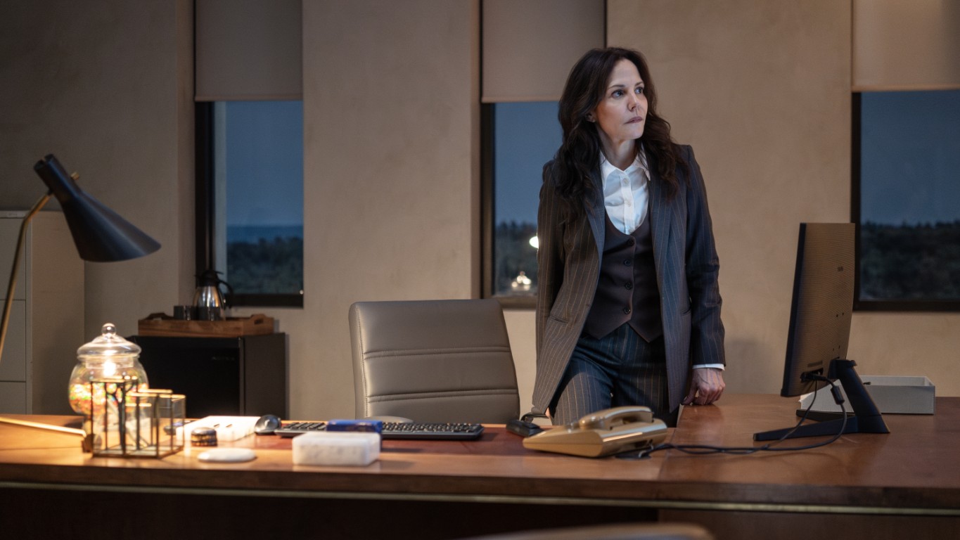 Mary Louise Parker as Ms. Sigsby