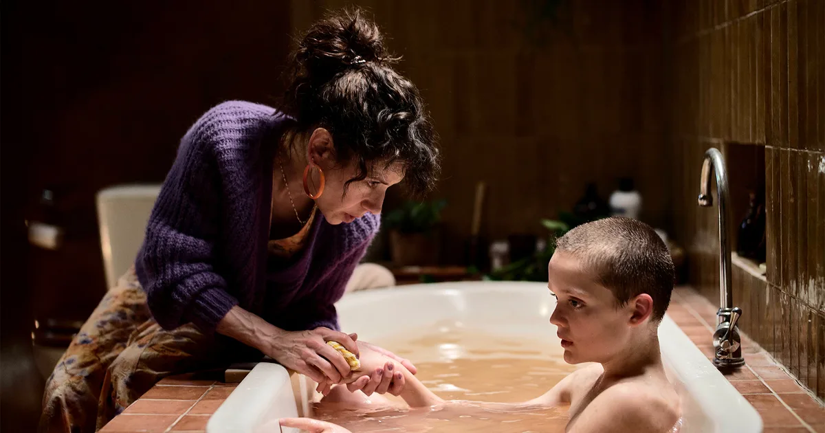 Rapprochez-vous de la revue - Sally Hawkins est…