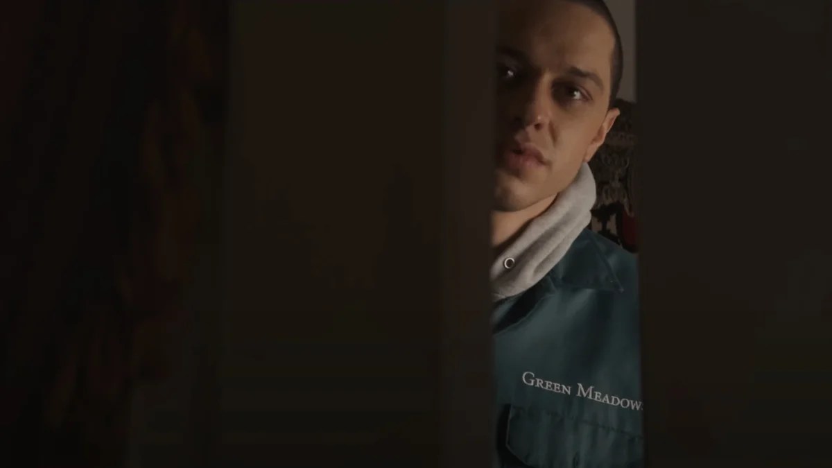 Revue de la maison: Subpar Pete Davidson Thriller essaie de mettre le «boo» dans les baby-boomers