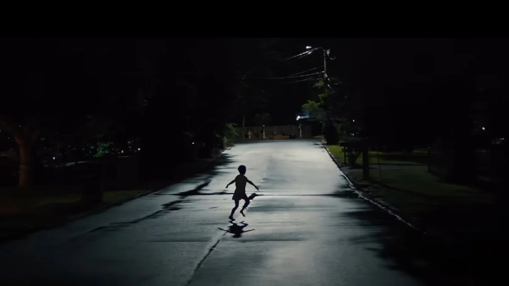 Armes (Warner Bros./youtube)
