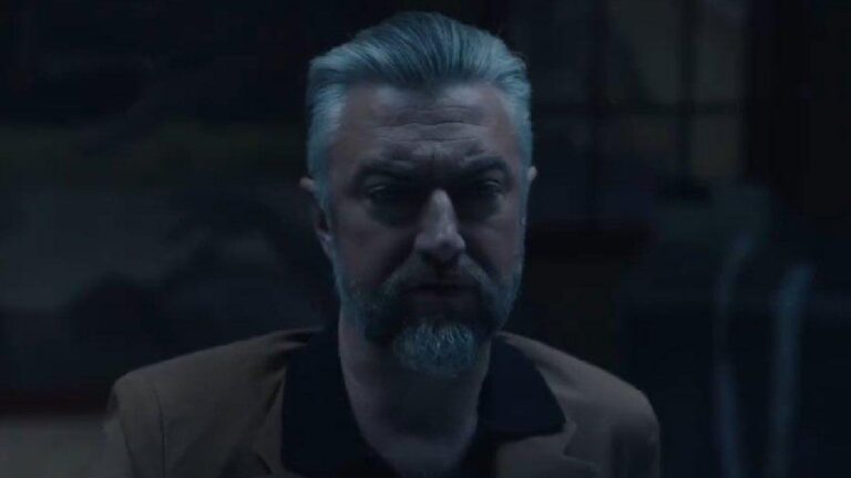 Sean Gunn dit que Maxwell Lord étant un méchant n'est pas «en tête» pour sa vision du personnage