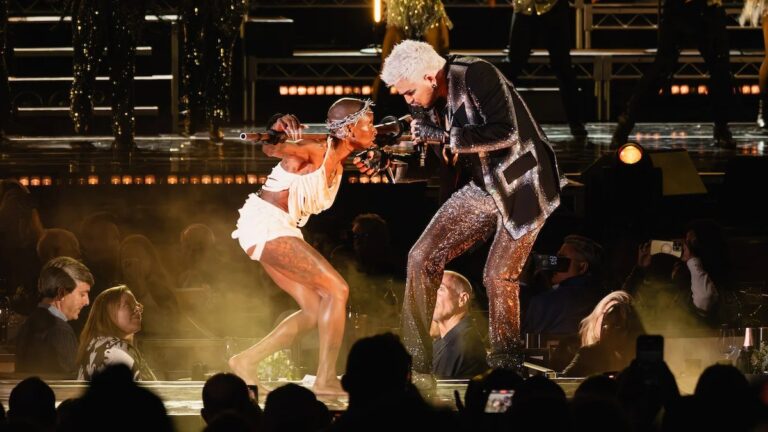 «  Jesus Christ Superstar 'LA Théâtre Review: Cynthia Erivo et Adam