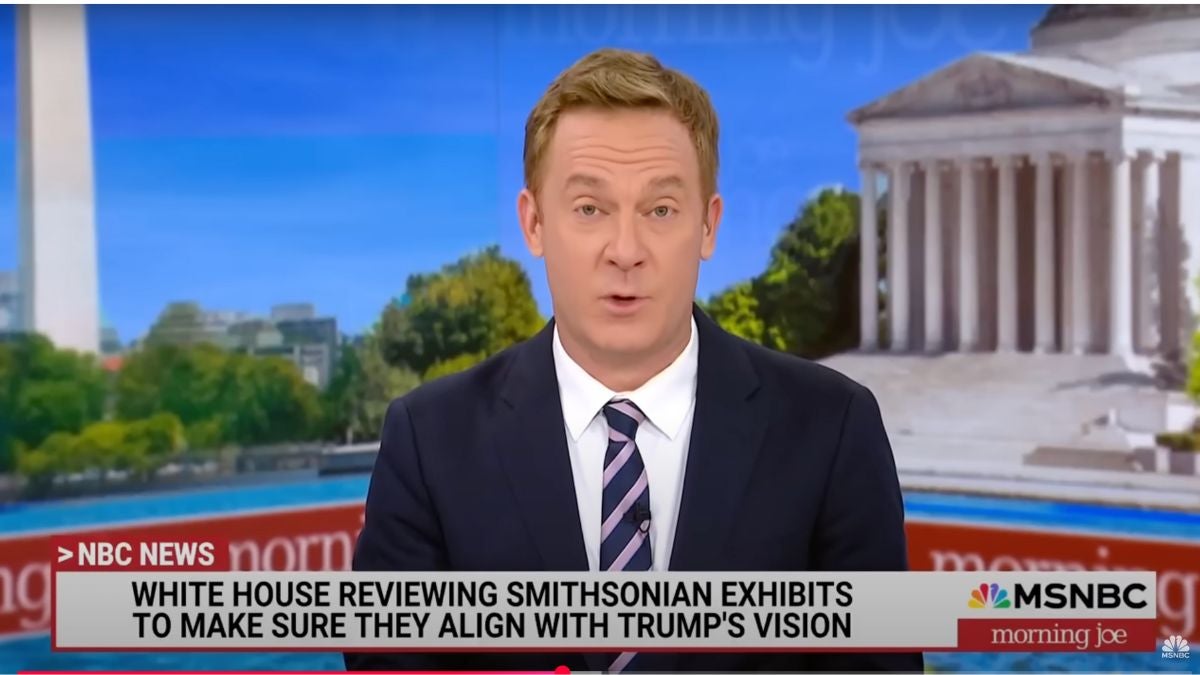 `` Morning Joe '' explose l'examen de Trump du musée national afro-américain comme un `` effort concerté '' pour
