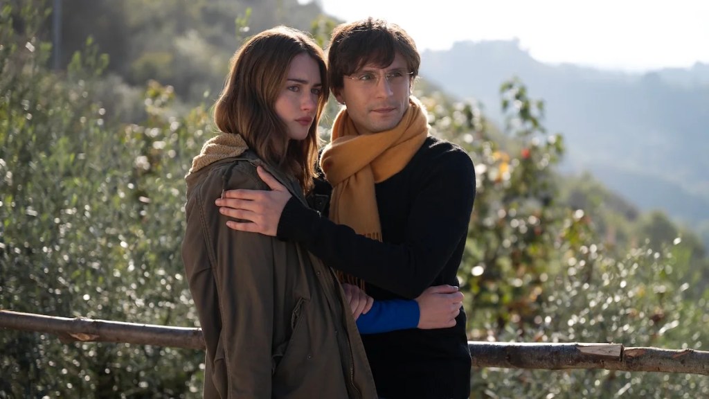 the-taled-tale-of-Amanda-knox-grace-van-patten-giuseppe-de-domenico-disney.jpg