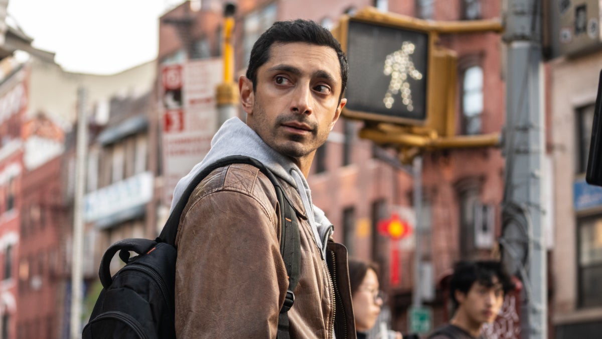 Revue du «relais»: Riz Ahmed contre les sociétés maléfiques, comme nous le souhaitons