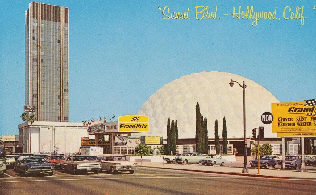1756991246 252 Pourquoi le dome Cinerama est toujours ferme 5 ans apres