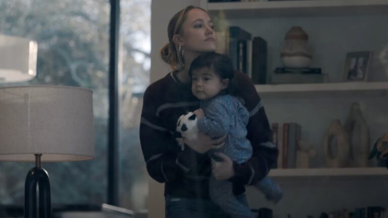 La bande-annonce de Hulu's « The Hand That Rocks the Cradle '' vous rappelle à quel point il est difficile de trouver un bon