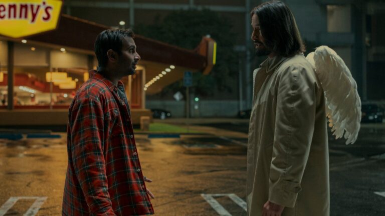 «  Good Fortune '': Comment Aziz Ansari a écrit un «  ange du gardien du budget '' pour Keanu Reeves