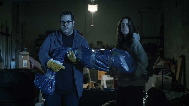 Revue de l'âge adulte: le thriller sombre et amusant d'Alex Winter sait où le