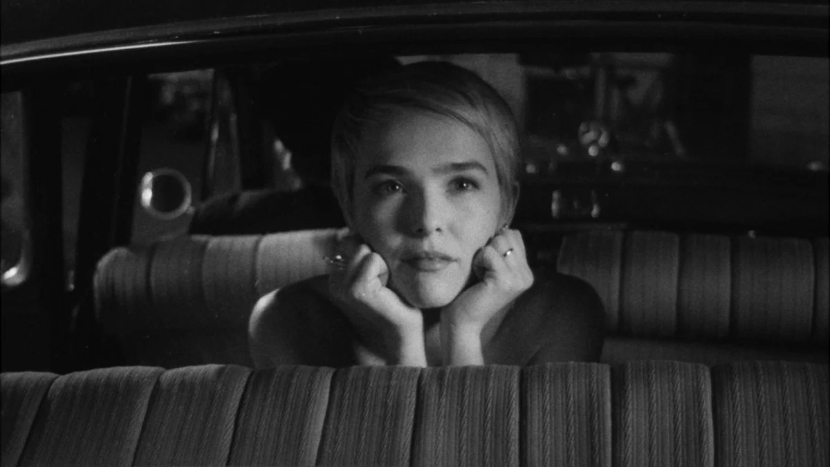 Richard Linklater vous emmène dans les coulisses de la bande-annonce «Breathless» dans la première «Nouvelle Vague»