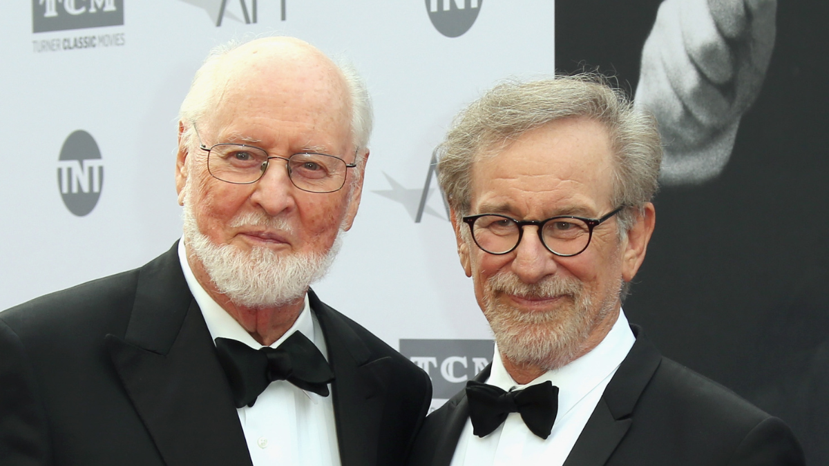 John Williams fait équipe avec Steven Spielberg pour la 30ème fois pour composer le prochain film OVNI