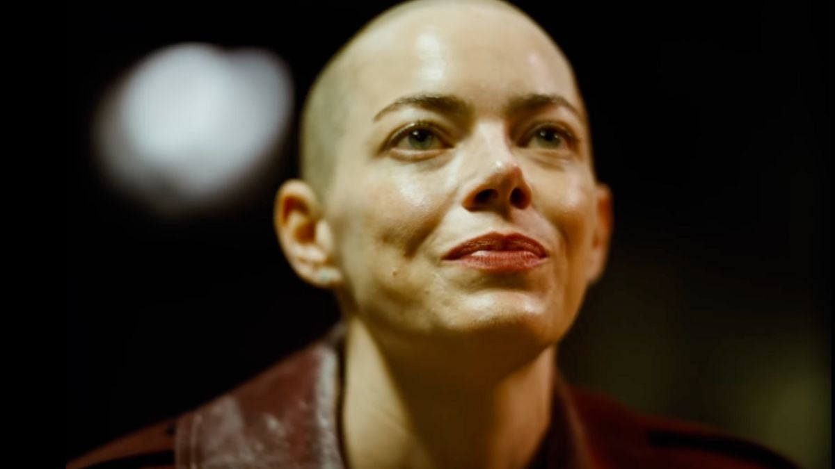 « Bugonia » d'Emma Stone accueillera une projection à Los Angeles où les participants doivent être chauves : « A Barber Will »