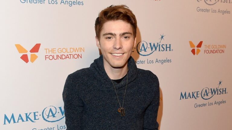 La succession de Travis Flores accuse l'avocat de Justin Baldoni, Bryan Freedman, d'avoir « échangé » pour représenter