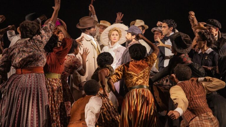 Revue de Broadway « Ragtime » : une renaissance mise en scène comme si elle était dirigée par