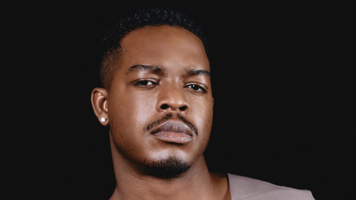 Stephan James a interprété Carl Weathers dans `` I Play Rocky 'de Peter Farrelly' '