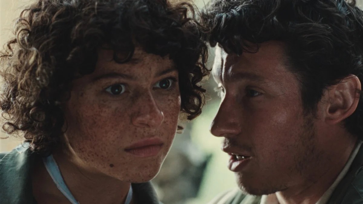 La bande-annonce d'Atropia prépare le terrain pour une satire de guerre primée par le jury de Sundance