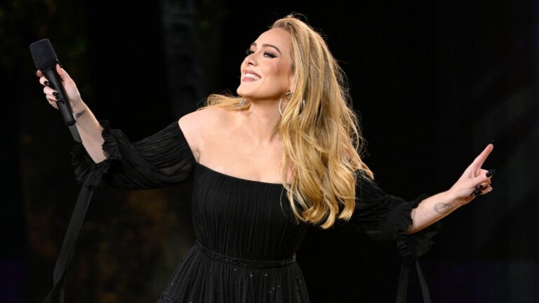 Adele jouera dans le nouveau film de Tom Ford aux côtés de Nicholas Hoult et Aaron Taylor-Johnson