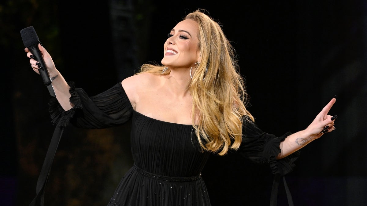 Adele jouera dans le nouveau film de Tom Ford aux côtés de Nicholas Hoult et Aaron Taylor-Johnson