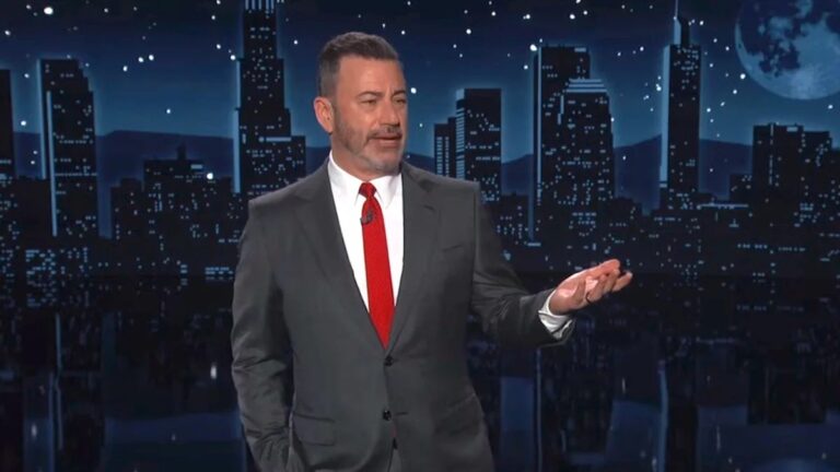 Jimmy Kimmel pleure en remerciant le public de l'avoir aidé à traverser une année difficile | Vidéo