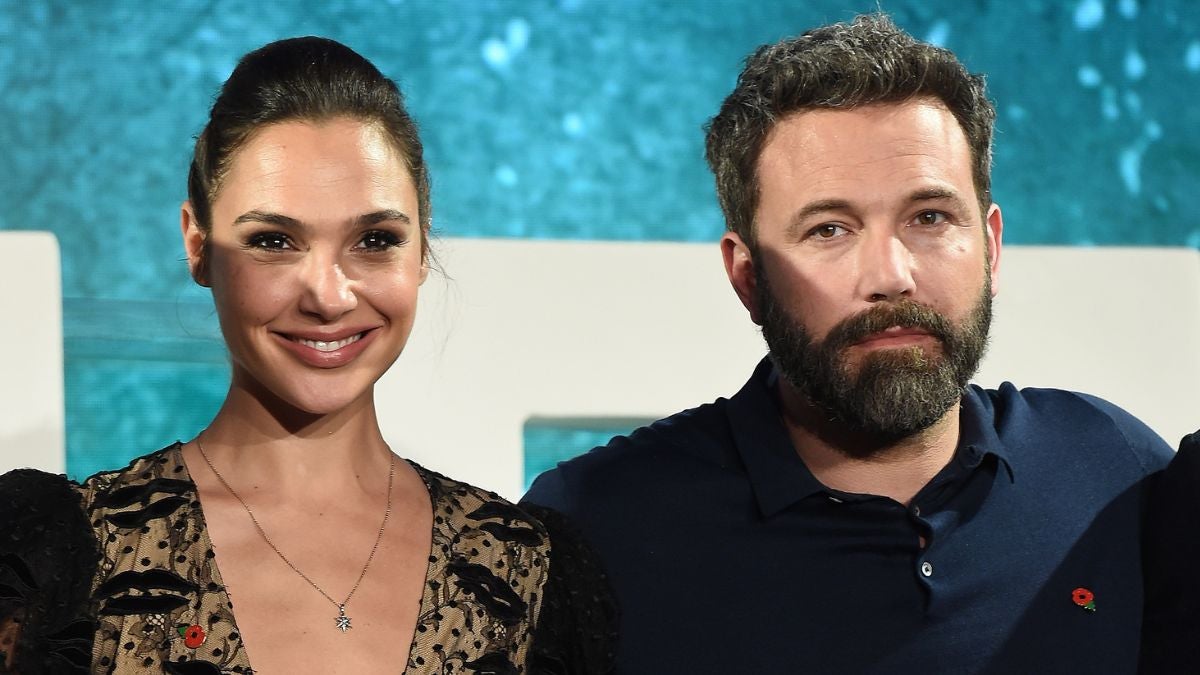 Gal Gadot partage des images rares de son premier test d'écran en tant que Wonder Woman face à Ben Affleck