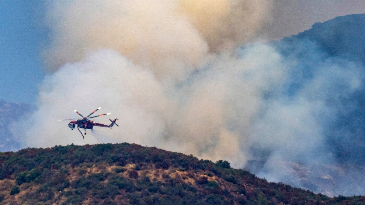Le comté d'Orange établit un ordre d'évacuation obligatoire la veille de Noël pour la zone des cicatrices d'incendie de l'aéroport