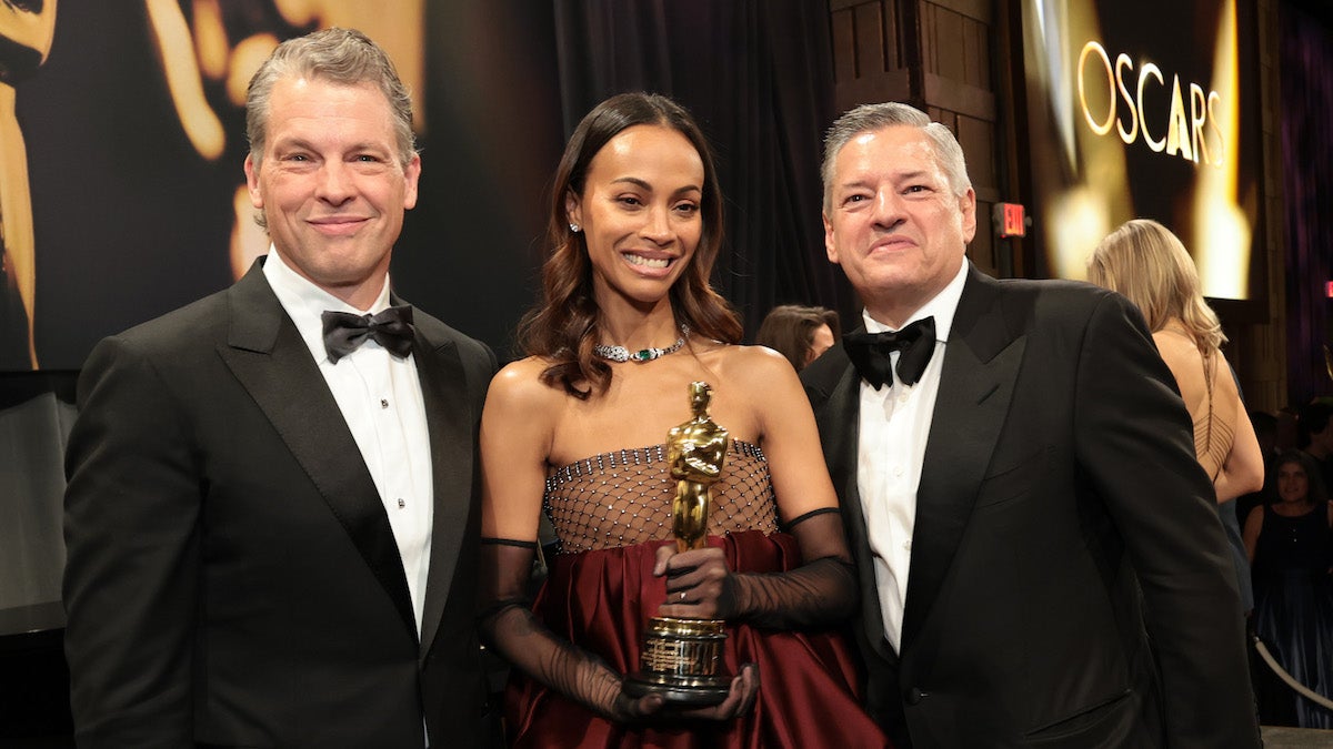 Les co-PDG de Netflix insistent sur le fait que l'accord avec Warner Bros. n'est "pas la fin" de l'industrie du divertissement