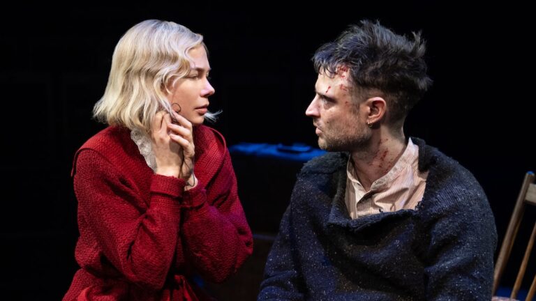 Revue Off Broadway « Anna Christie » : Michelle Williams rejette la