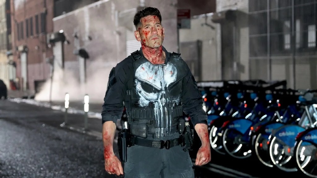 Jon Bernthal est vu sur le tournage de "Daredevil Born Again" à Brooklyn le 3 avril 2024 à New York. (Photo de José Perez/Bauer-Griffin/GC Images)