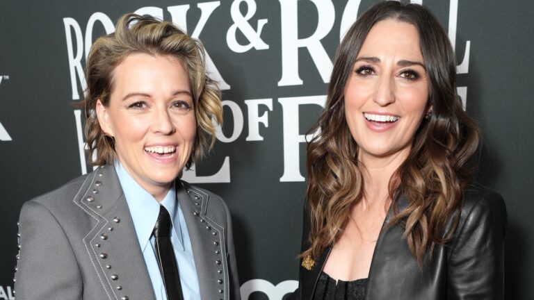 Comment Sara Bareilles a rejoint les « Lesbian Avengers » pour écrire une chanson pour « Come See Me in the Good »