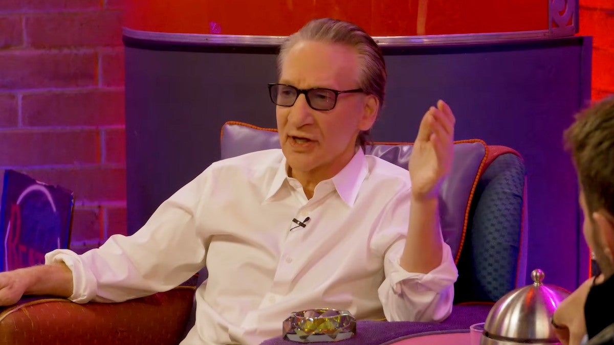 Bill Maher qualifie Hollywood d'« épicentre du réveil stupide » et défend l'appropriation culturelle