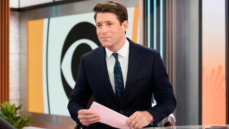 CBS News dévoile « 5 principes simples » guidant les tâches du soir de Tony Dokoupil au milieu des réactions négatives