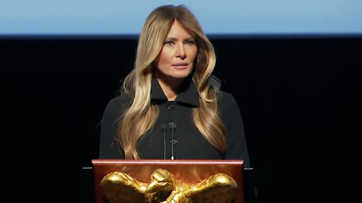 Melania Trump fait allusion aux luttes liées à son documentaire à la première du Kennedy Center : "Pas facile"
