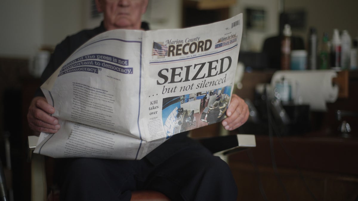 Revue « saisie » : un formidable document de journal comprend le pouvoir d'un