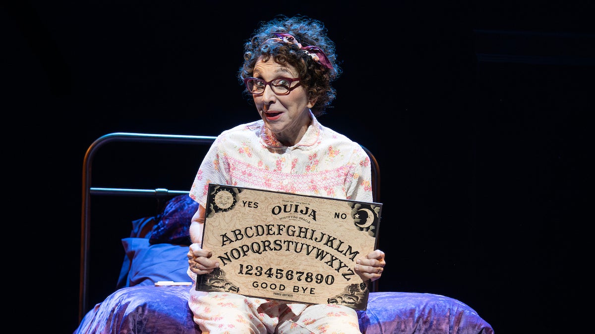 Revue Off Broadway « High Spirits » : Andrea Martin et Katrina Lenk