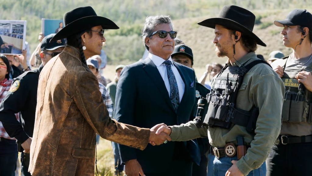 les maréchaux-mo-apportent-beaucoup-gil-birmingham-luke-grimes-cbs