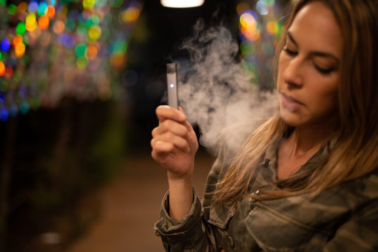 E-liquides DIY ou prêts à vaper : avantages et limites
