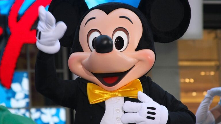 Bob Iger explique comment les vidéos IA de Sora utilisant IP fonctionneront sur Disney+
