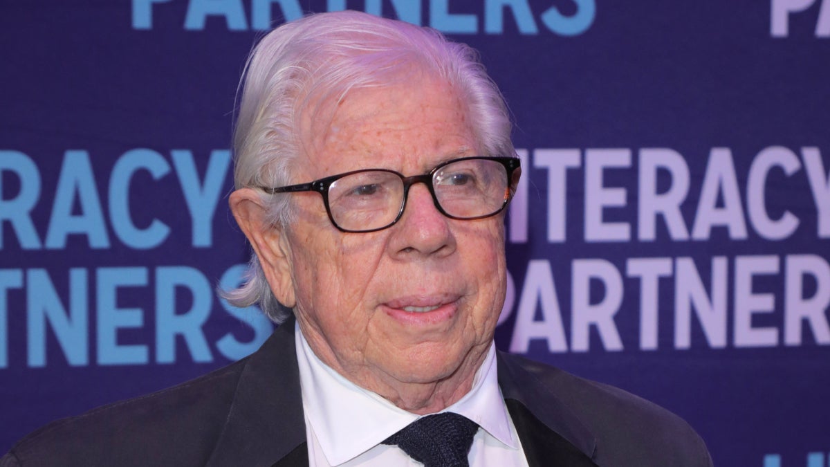 Carl Bernstein dit que Jeff Bezos est « en désaccord avec » la mission démocratique du Washington Post au milieu des licenciements