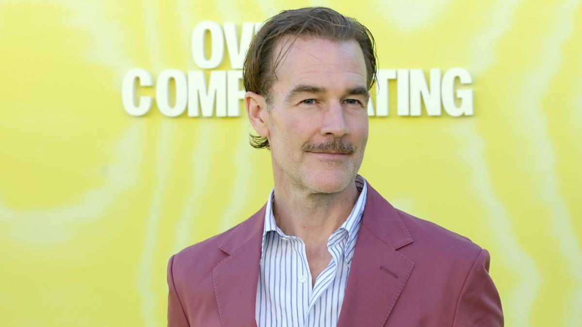 GoFundMe pour la famille de James Van Der Beek dépasse le million de dollars et suscite des questions sur les soins de santé aux États-Unis