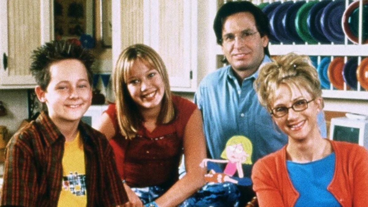 Hilary Duff rend hommage à Robert Carradine, co-star de « Lizzie McGuire » : « My Heart Aches »