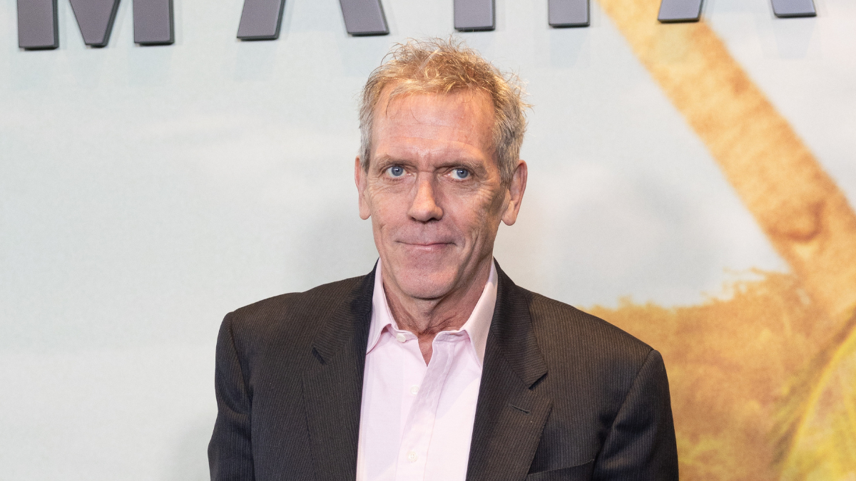 Hugh Laurie pleure la mort de Dana Eden, co-créatrice de "Téhéran", "apparemment de sa propre main"
