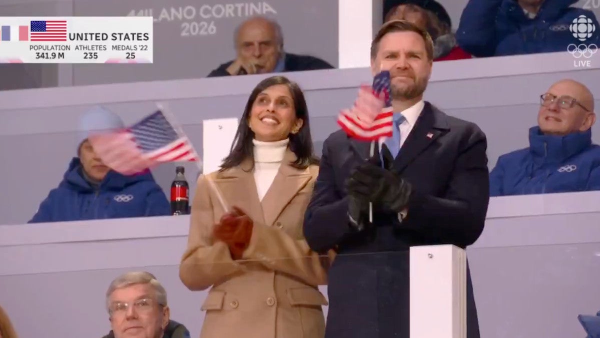 JD Vance se fait huer lors de la cérémonie d'ouverture des Jeux olympiques d'hiver : « des sifflements, des railleries, quelques applaudissements » |