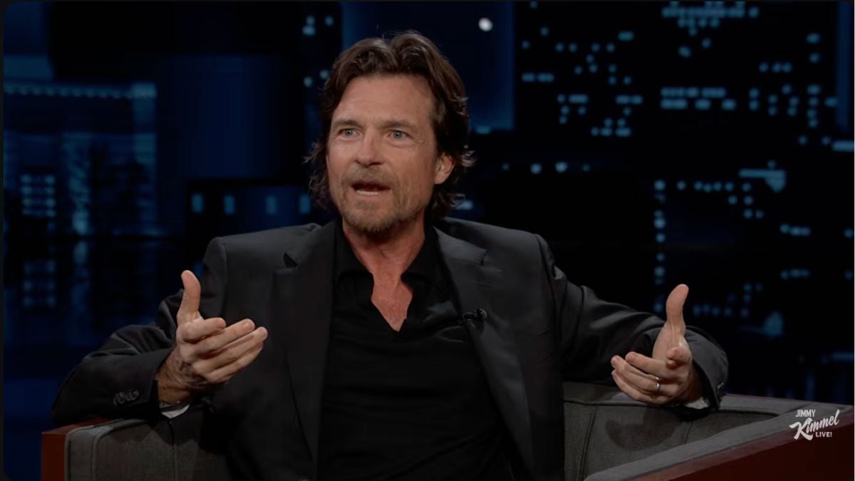 Jason Bateman se moque des articles Clickbait pour des citations triées sur le volet : « Comme un idiot » | Vidéo
