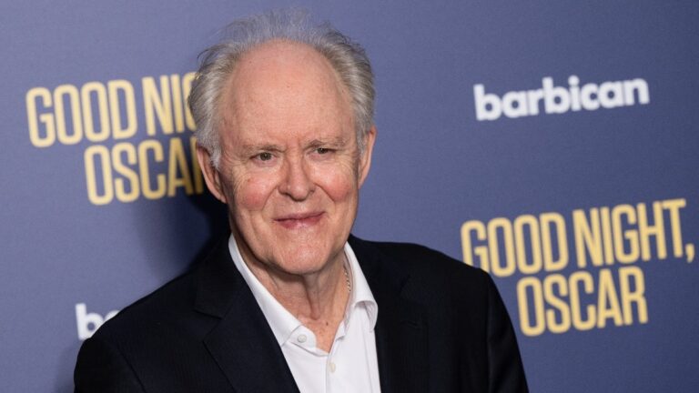 John Lithgow qualifie les opinions trans de JK Rowling d' »ironiques et inexplicables », toujours bouleversé par le fait que les gens