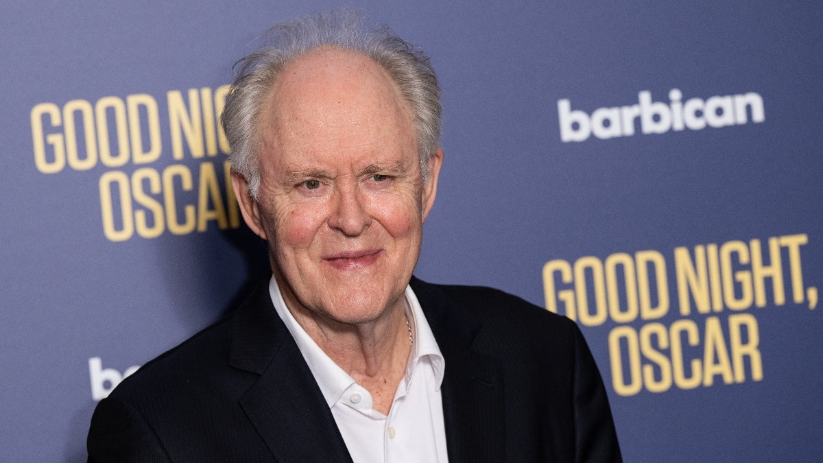 John Lithgow qualifie les opinions trans de JK Rowling d'"ironiques et inexplicables", toujours bouleversé par le fait que les gens