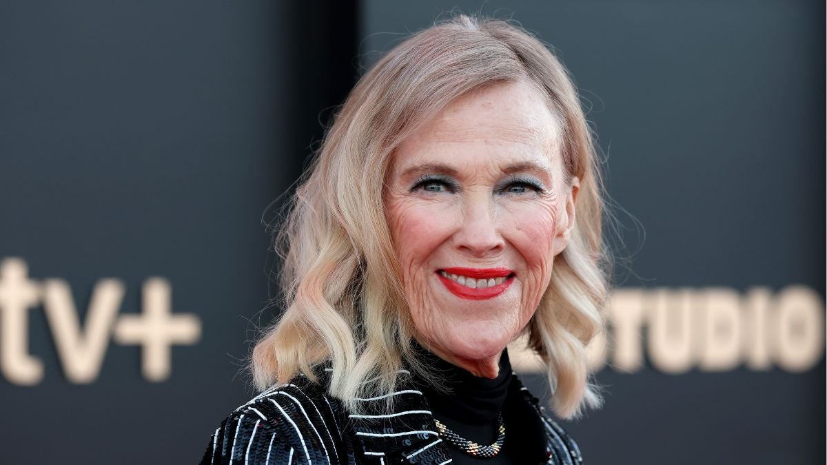 La cause du décès de Catherine O'Hara révélée : une embolie pulmonaire