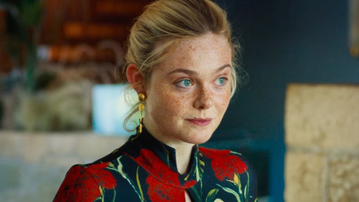Revue de « Rosebush Pruning » : Callum Turner et Elle Fanning mènent Twisted