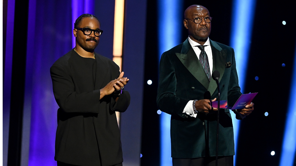 Delroy Lindo remercie le public des NAACP Image Awards pour son « soutien et son amour » suite aux BAFTA N-Word
